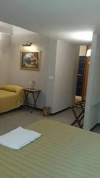 B&B La Dimora Di Nettuno Naples 3*,
