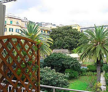 Bed & Breakfast B&B La Dimora Di Nettuno Napels