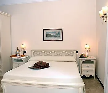B&B La Dimora Di Nettuno Naples Bed & Breakfast